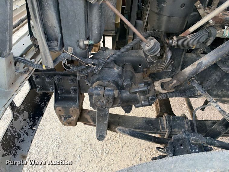 image for item FB8390 2000 International 8100 semi truck