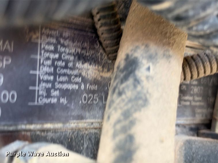 image for item FB8390 2000 International 8100 semi truck
