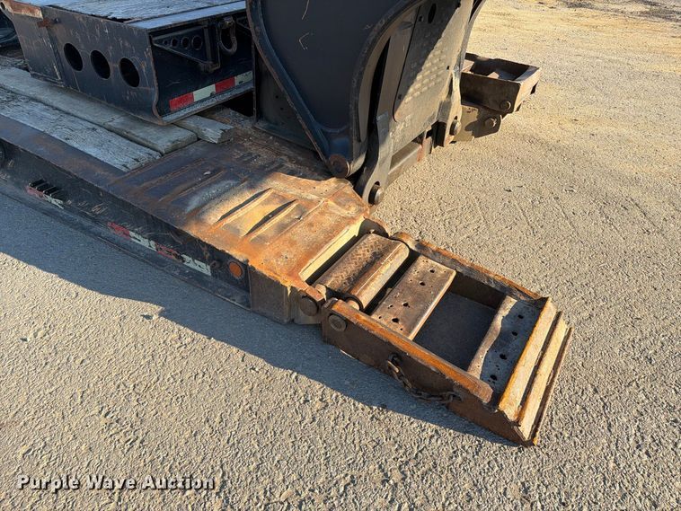 image for item FC3400 2013 Etnyre RTN55TD3-R4/5A-RA lowboy equipment trailer