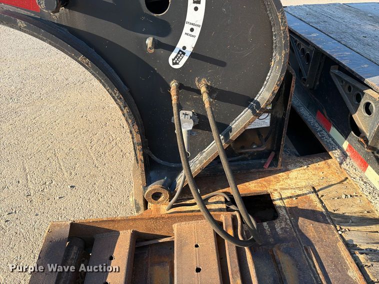 image for item FC3400 2013 Etnyre RTN55TD3-R4/5A-RA lowboy equipment trailer