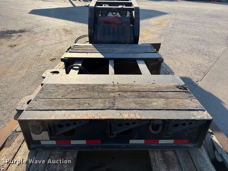 image for item FC3400 2013 Etnyre RTN55TD3-R4/5A-RA lowboy equipment trailer