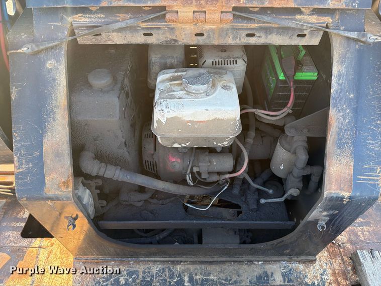 image for item FC3400 2013 Etnyre RTN55TD3-R4/5A-RA lowboy equipment trailer