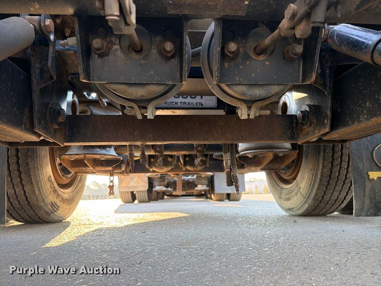 image for item FC3400 2013 Etnyre RTN55TD3-R4/5A-RA lowboy equipment trailer
