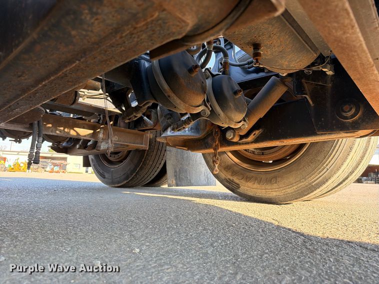 image for item FC3400 2013 Etnyre RTN55TD3-R4/5A-RA lowboy equipment trailer