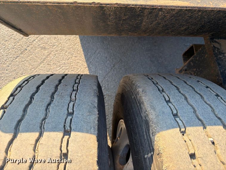 image for item FC3400 2013 Etnyre RTN55TD3-R4/5A-RA lowboy equipment trailer