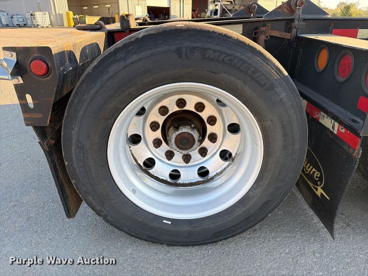 image for item FC3400 2013 Etnyre RTN55TD3-R4/5A-RA lowboy equipment trailer
