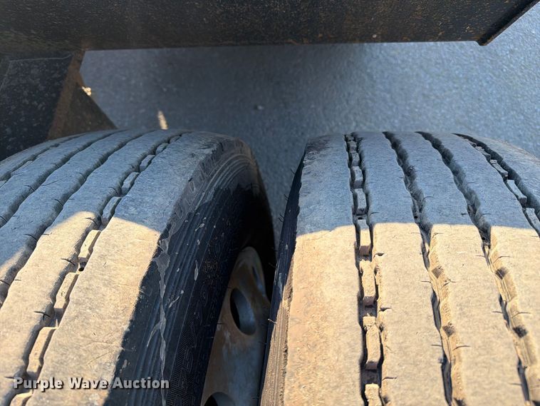 image for item FC3400 2013 Etnyre RTN55TD3-R4/5A-RA lowboy equipment trailer
