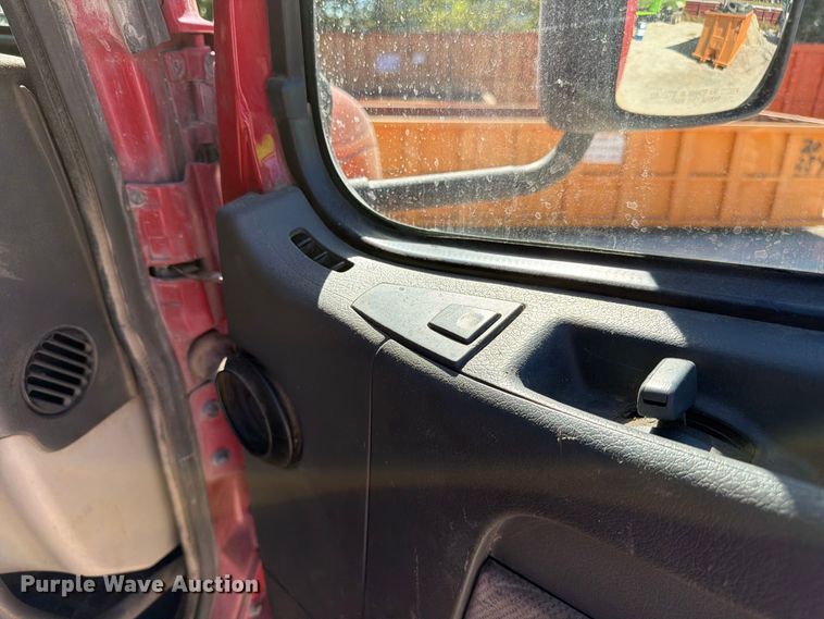 image for item FC3403 2007 Volvo Truck VHD roll-off container truck