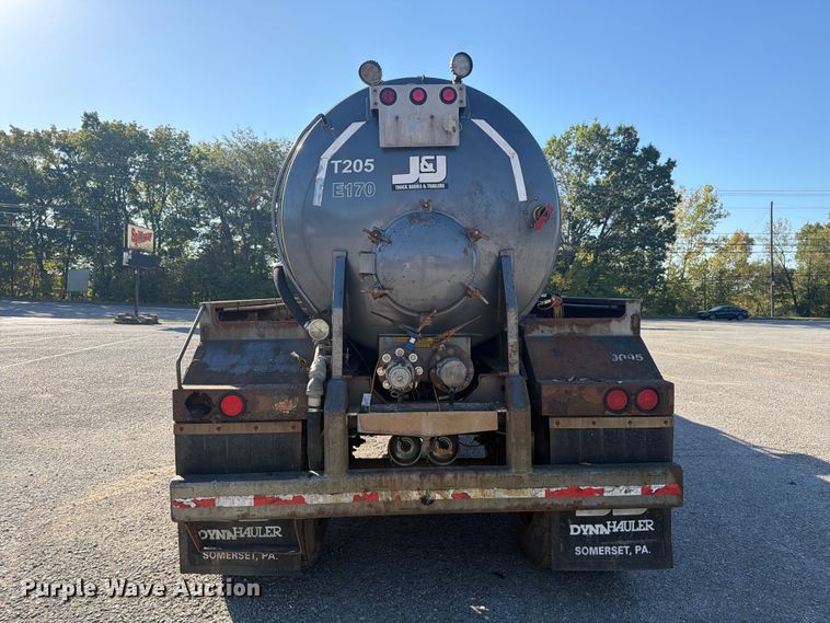 image for item FC3409 2012 J&J IS9 tank trailer