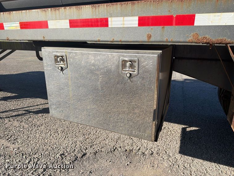 image for item FC3409 2012 J&J IS9 tank trailer