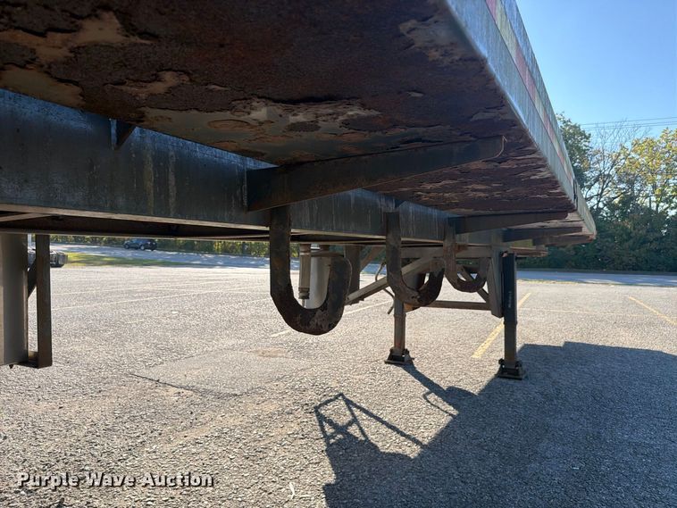 image for item FC3409 2012 J&J IS9 tank trailer