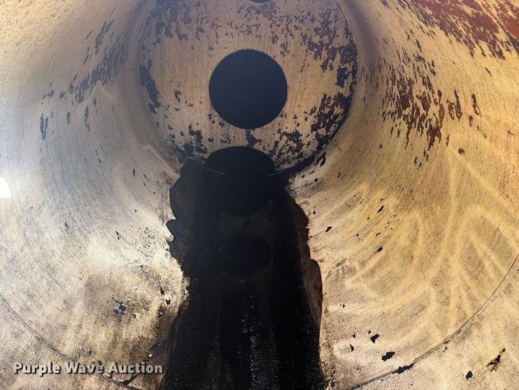 image for item FC3409 2012 J&J IS9 tank trailer