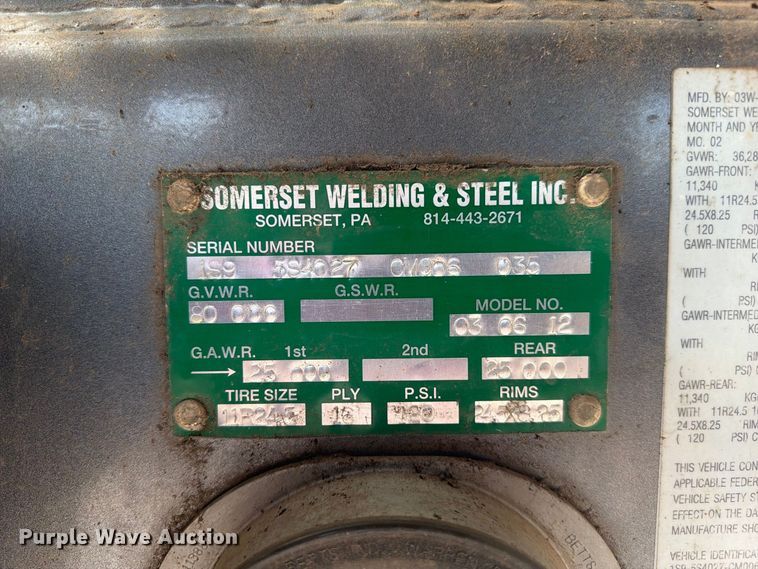 image for item FC3409 2012 J&J IS9 tank trailer