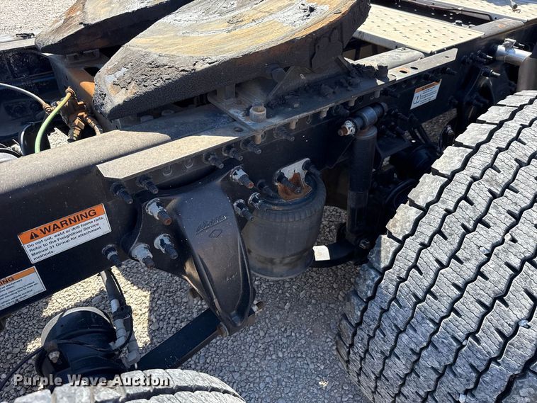 2021 Freightliner CASCADIA 126