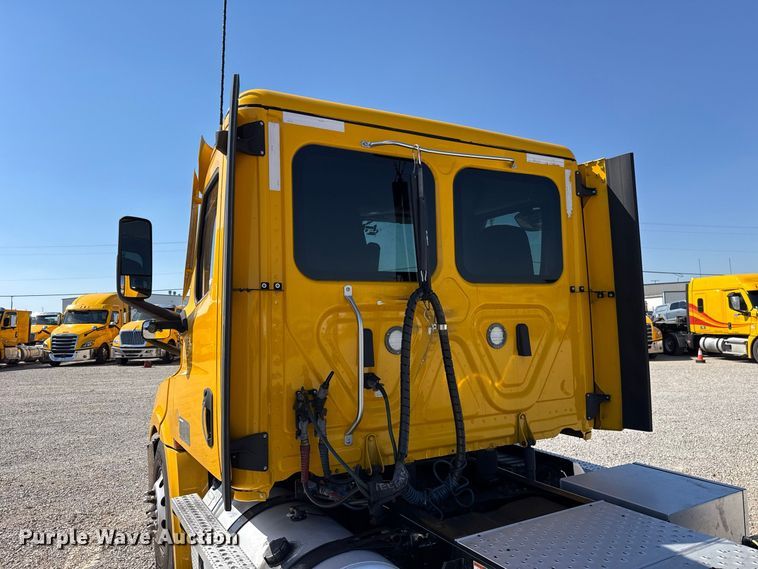 image for item FC4494 2023 Freightliner Cascadia 126 semi truck