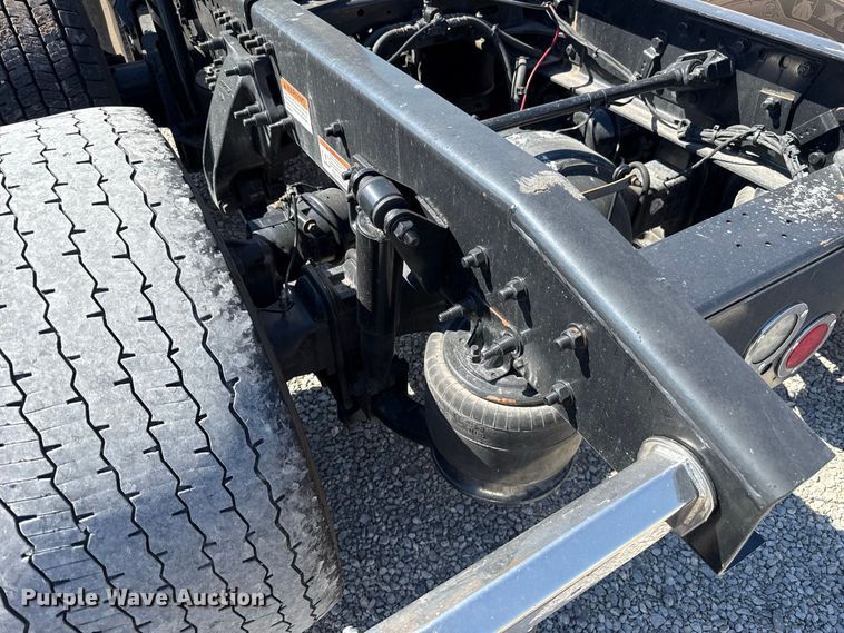image for item FC4494 2023 Freightliner Cascadia 126 semi truck