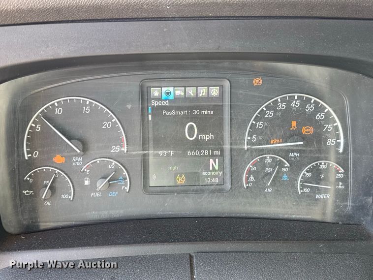 image for item FC4494 2023 Freightliner Cascadia 126 semi truck