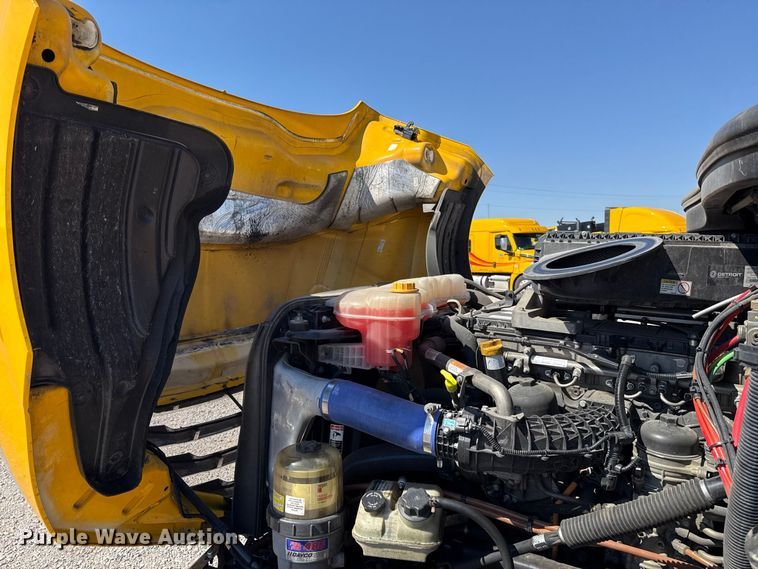 image for item FC4494 2023 Freightliner Cascadia 126 semi truck