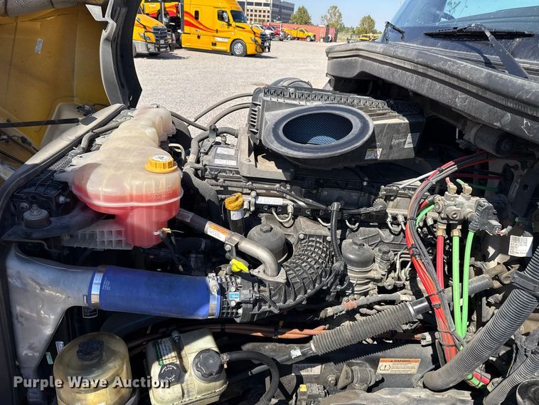 image for item FC4494 2023 Freightliner Cascadia 126 semi truck