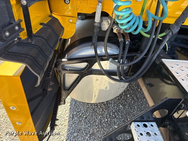 image for item FC4495 2021 Freightliner Cascadia 126 semi truck