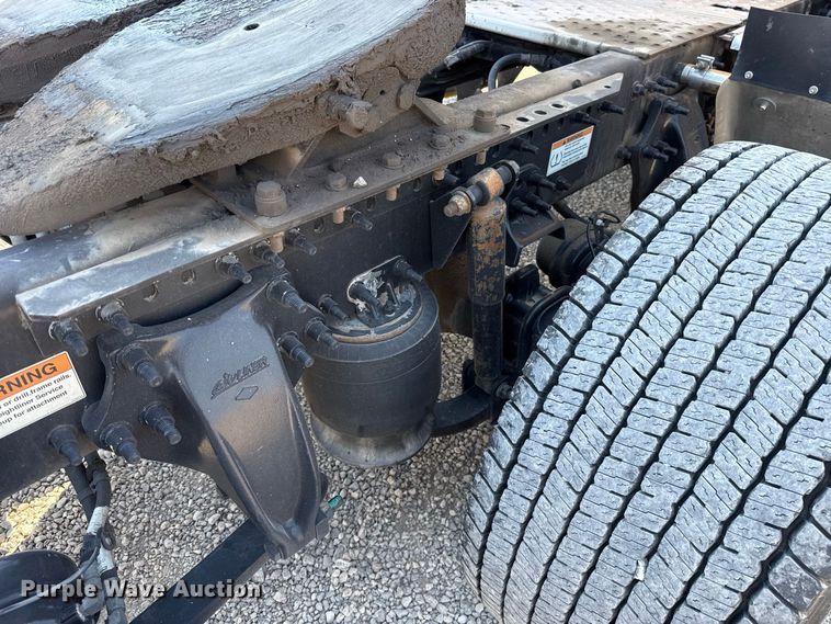 image for item FC4495 2021 Freightliner Cascadia 126 semi truck