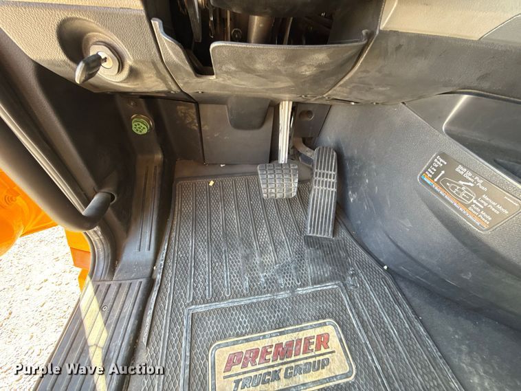 image for item FC4495 2021 Freightliner Cascadia 126 semi truck