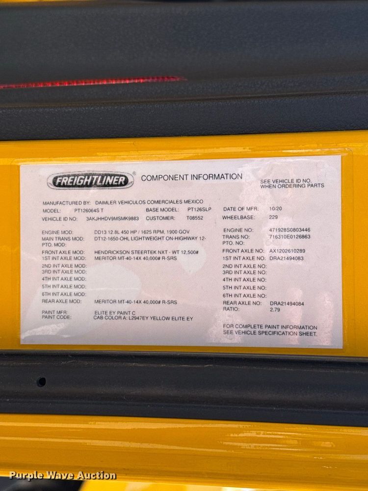 image for item FC4495 2021 Freightliner Cascadia 126 semi truck