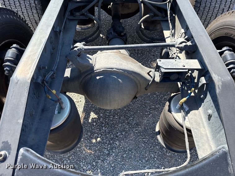 image for item FC4496 2022 Freightliner Cascadia 126 semi truck