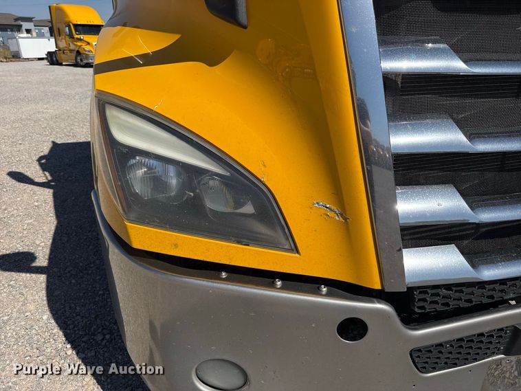 image for item FC4496 2022 Freightliner Cascadia 126 semi truck