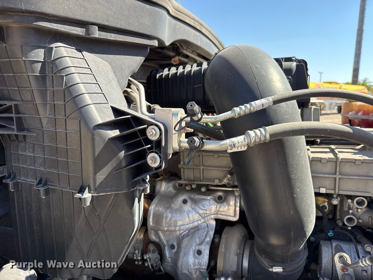 image for item FC4496 2022 Freightliner Cascadia 126 semi truck