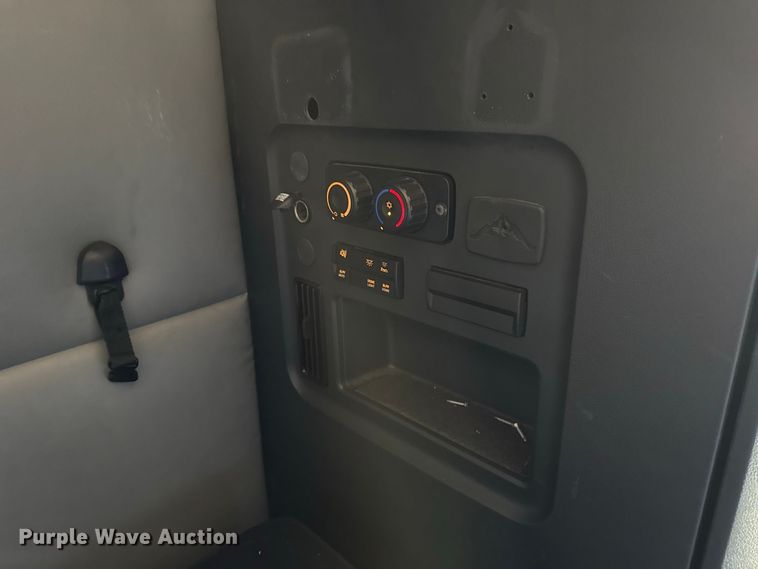 image for item FC4497 2022 Freightliner Cascadia 126 semi truck