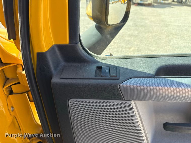 image for item FC4497 2022 Freightliner Cascadia 126 semi truck