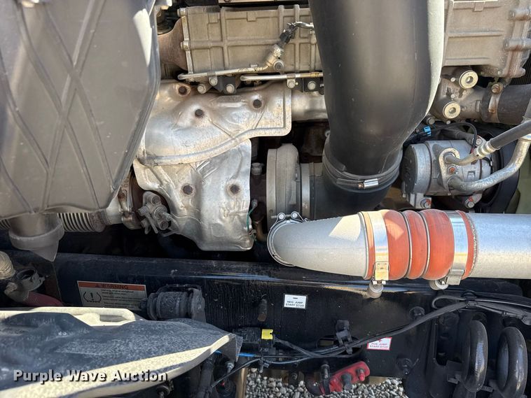 image for item FC4497 2022 Freightliner Cascadia 126 semi truck