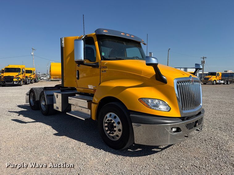 image for item FC4498 2023 International LT625 semi truck
