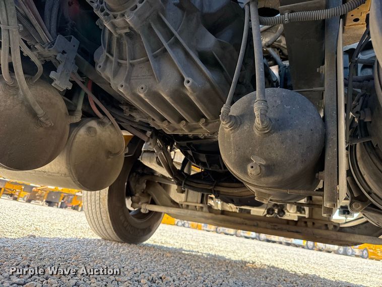 image for item FC4498 2023 International LT625 semi truck
