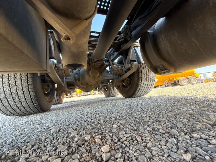 image for item FC4498 2023 International LT625 semi truck