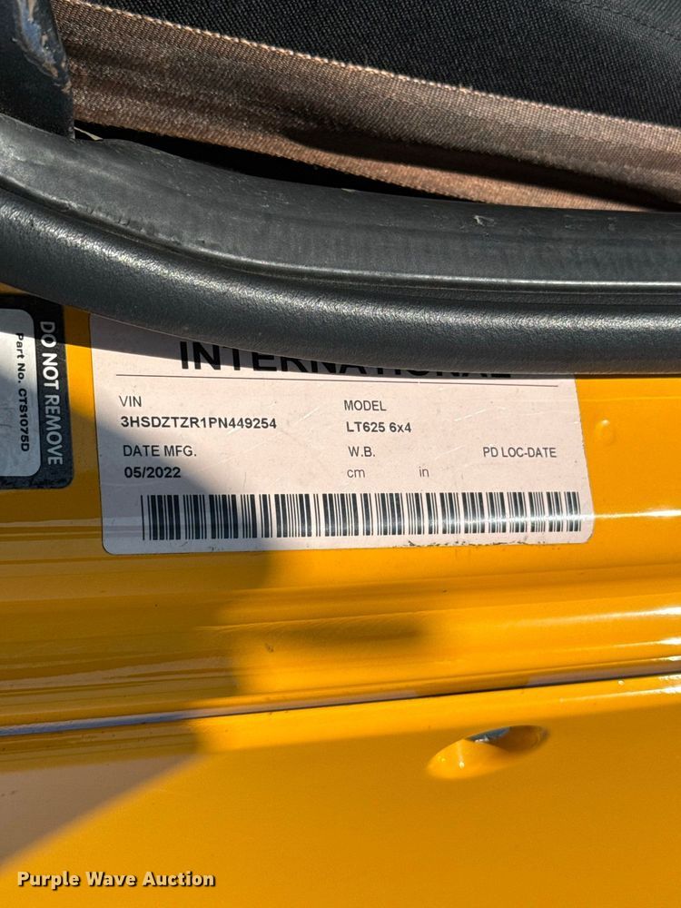 image for item FC4498 2023 International LT625 semi truck