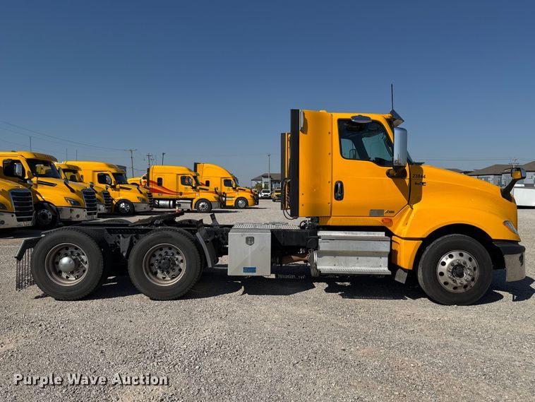 image for item FC4499 2023 International LT625 semi truck
