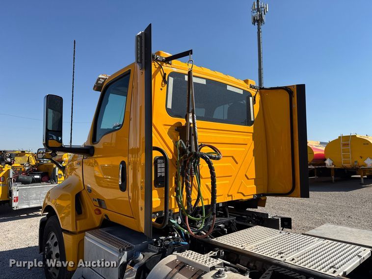 image for item FC4499 2023 International LT625 semi truck