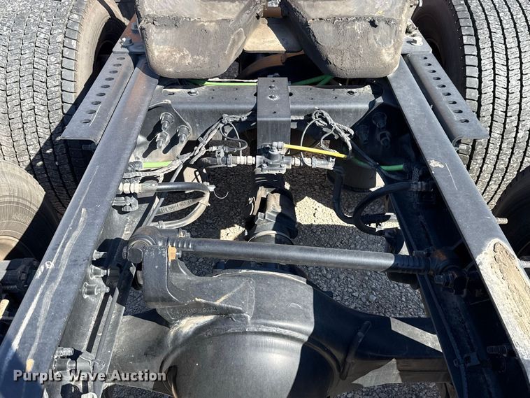 image for item FC4499 2023 International LT625 semi truck