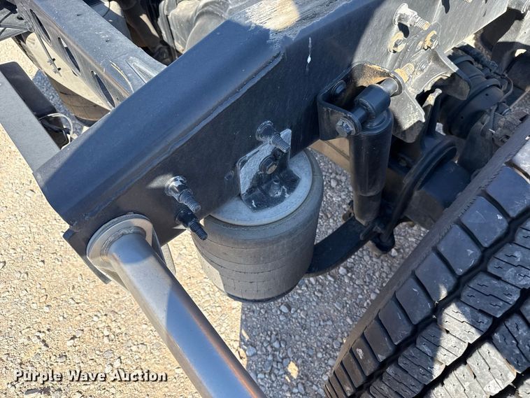 image for item FC4499 2023 International LT625 semi truck