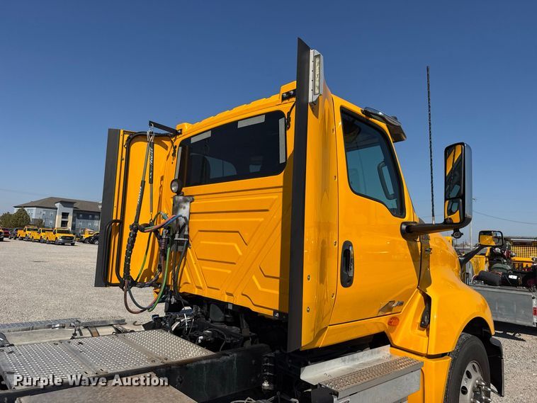 image for item FC4499 2023 International LT625 semi truck