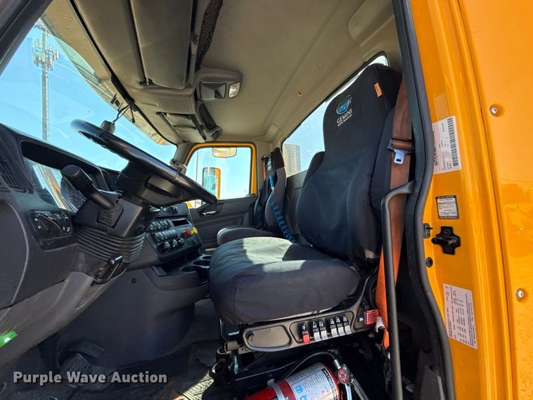 image for item FC4499 2023 International LT625 semi truck