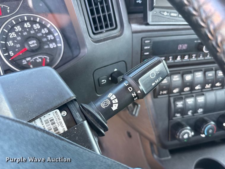 image for item FC4499 2023 International LT625 semi truck