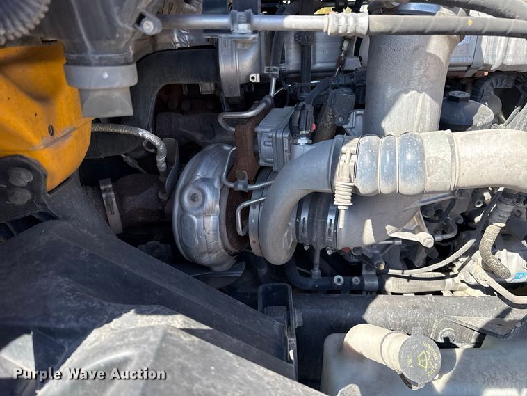 image for item FC4499 2023 International LT625 semi truck