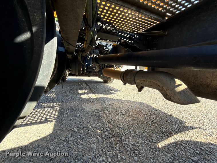 image for item FC4499 2023 International LT625 semi truck