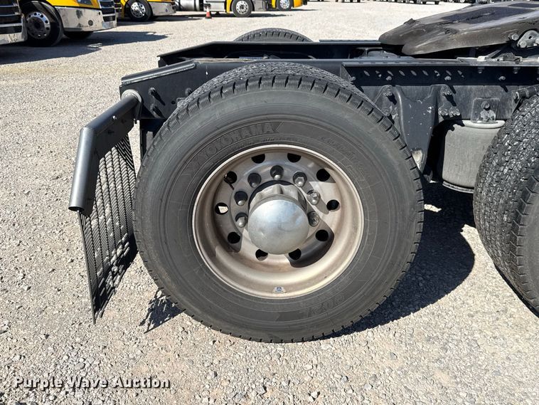 image for item FC4499 2023 International LT625 semi truck