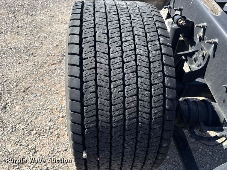 image for item FC4499 2023 International LT625 semi truck