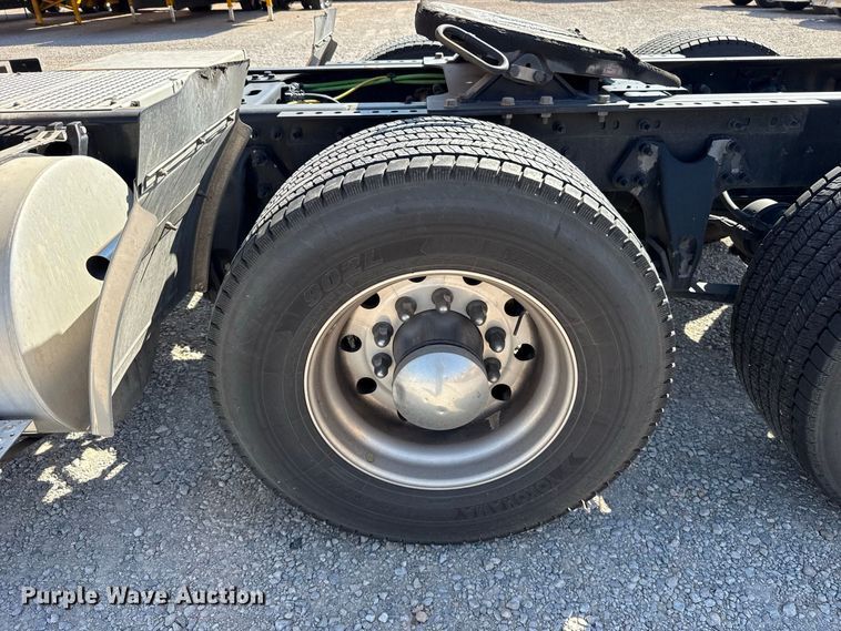 image for item FC4499 2023 International LT625 semi truck
