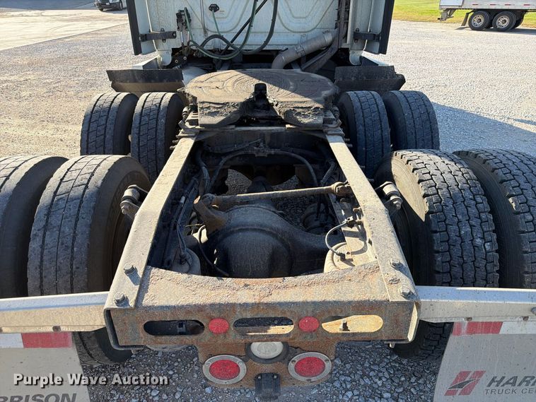 image for item FG2687 2019 Freightliner Cascadia semi truck